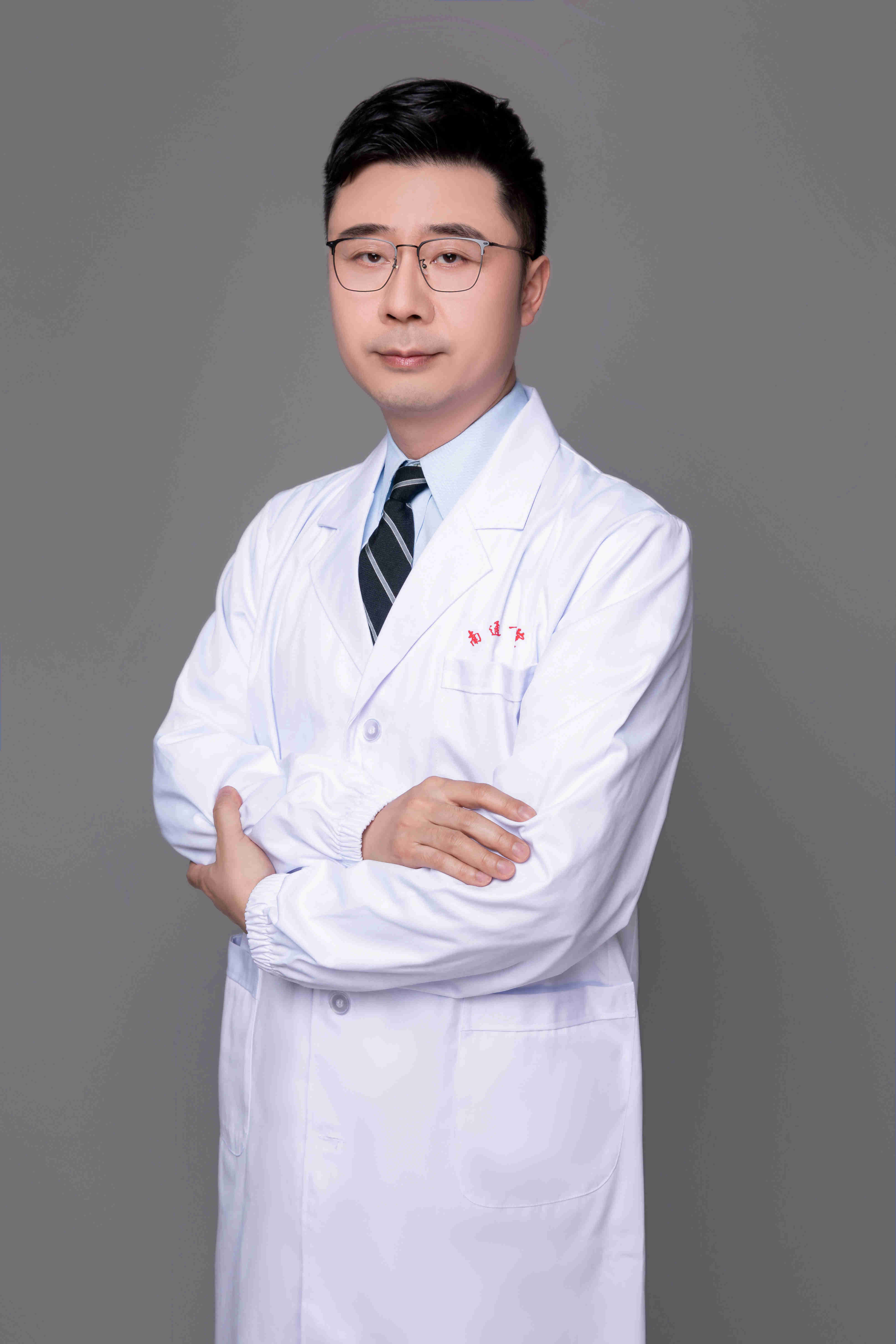 徐冠華